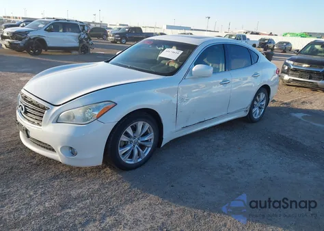 2011 Infiniti M37 z USA, uszkodzony, nr VIN JN1BY1AP5BM323526